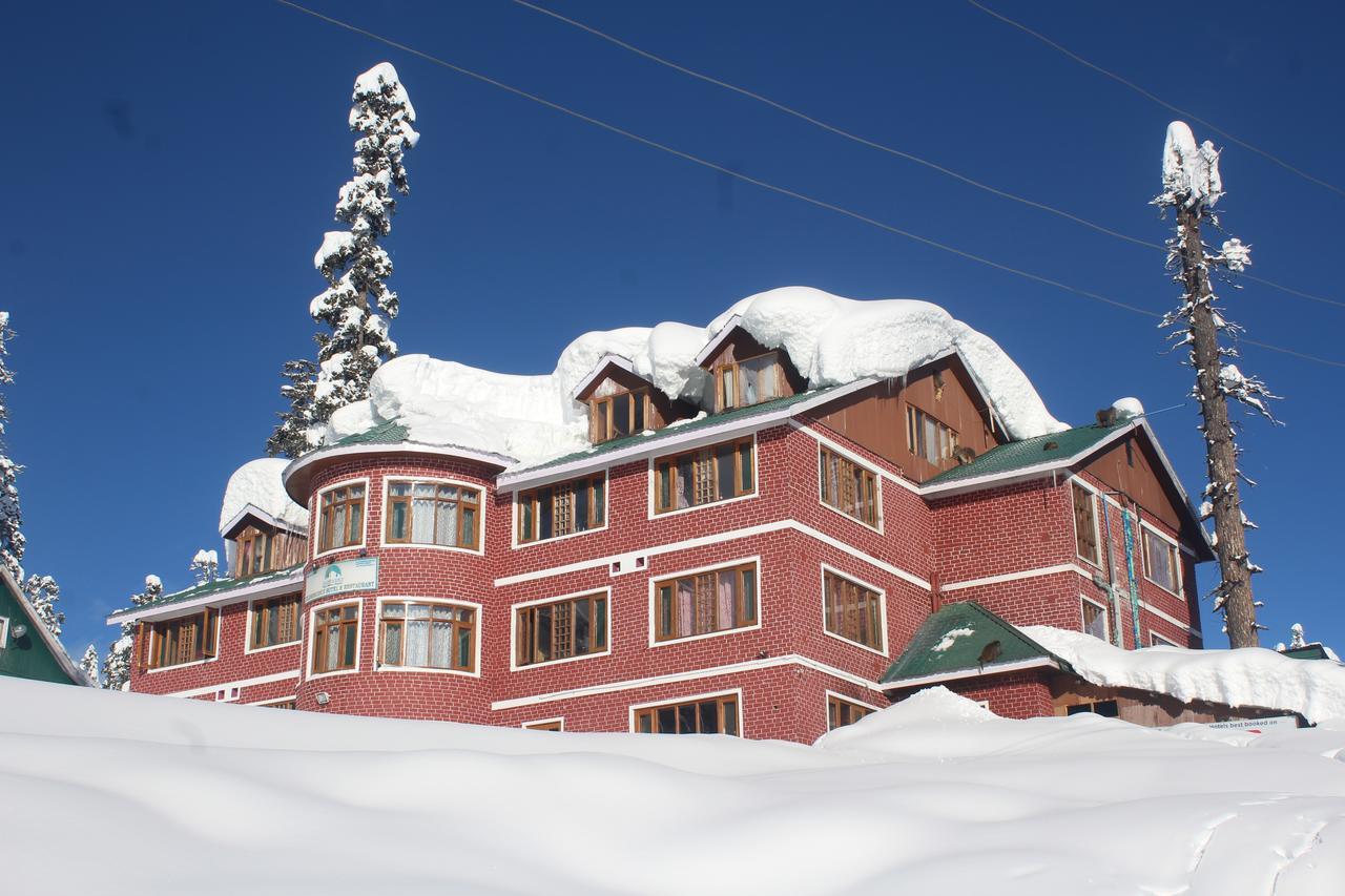 Fluorescence Hotel And Restaurant Гулмарг Екстериор снимка